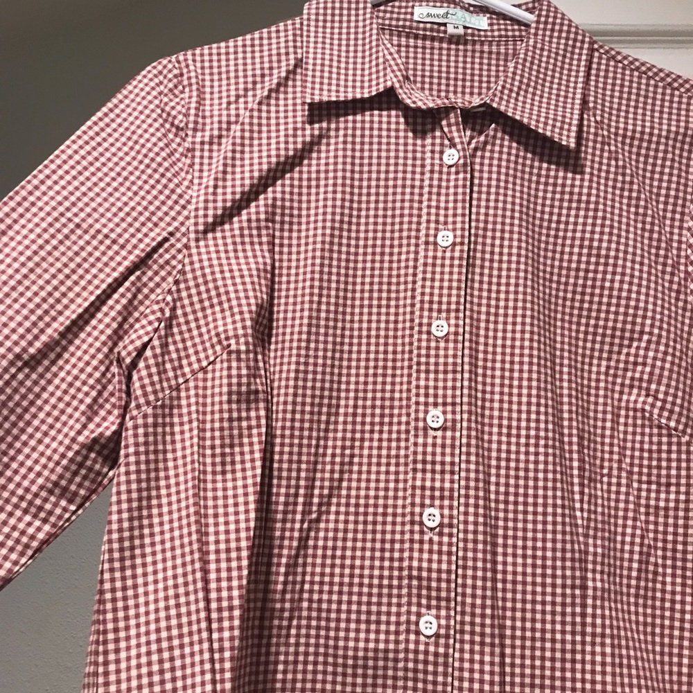 Button down - Picture 2 of 2